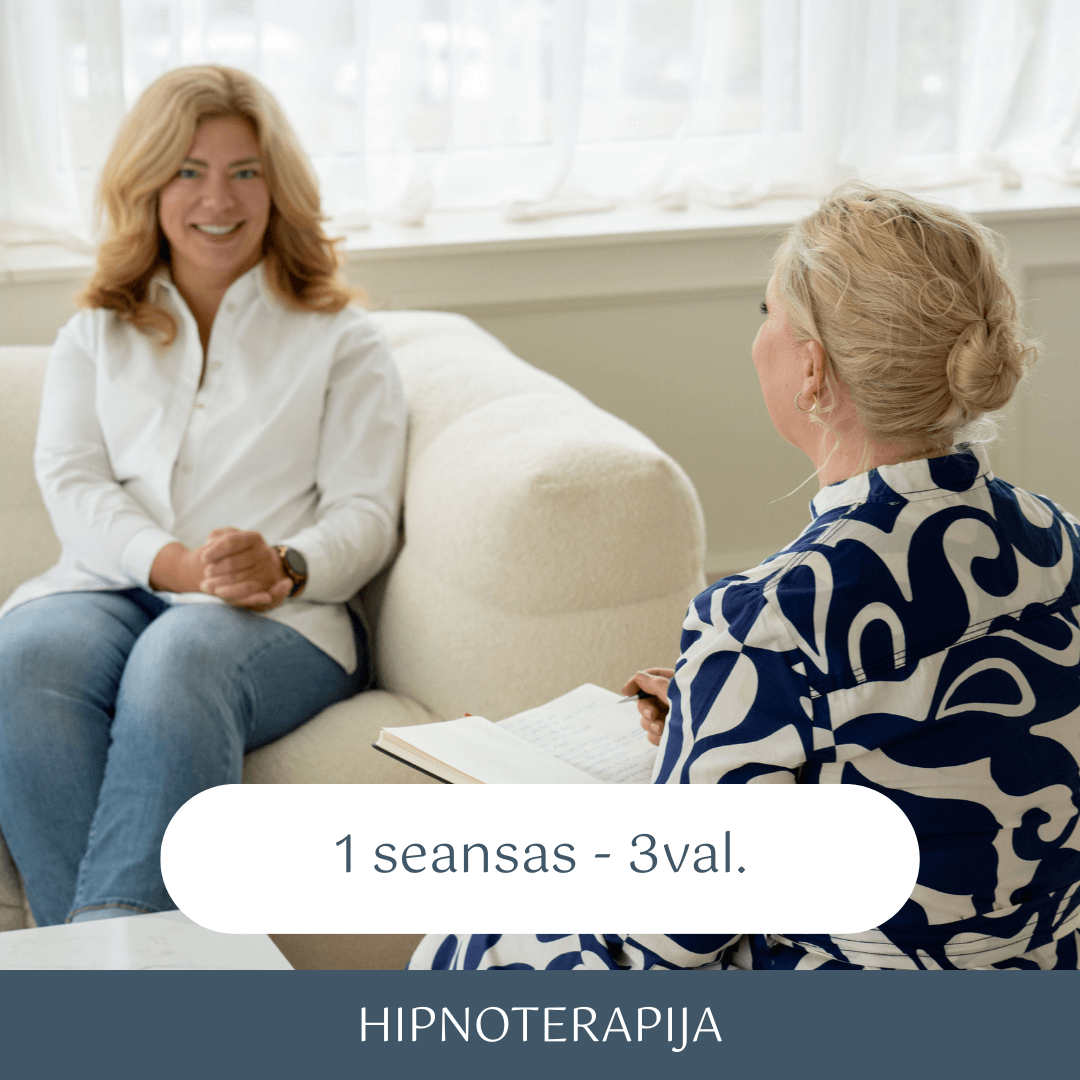 Hipnoterapijos seansas – individuali konsultacija ramiame kabinete, specialistas kalbasi su klientu apie vidinius iššūkius ir emocinę būseną.